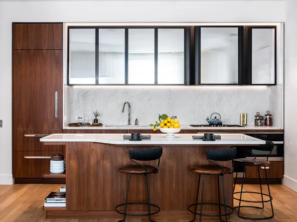 110 Charlton Street image 1 of 3