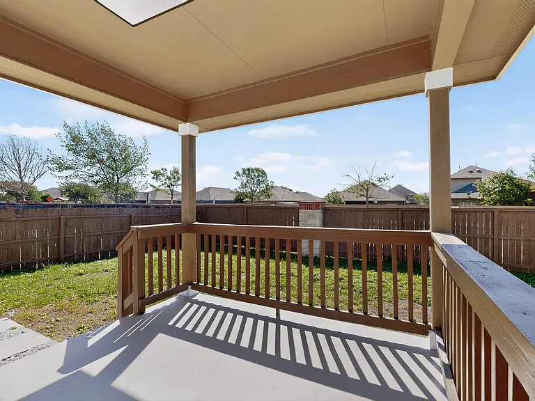 2614 Brighton Park — Photo 35