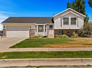 1030 W 1600 N, Harrisville, UT 84404