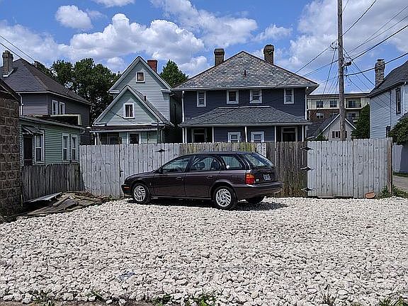 2nd image of 509 E Beck St