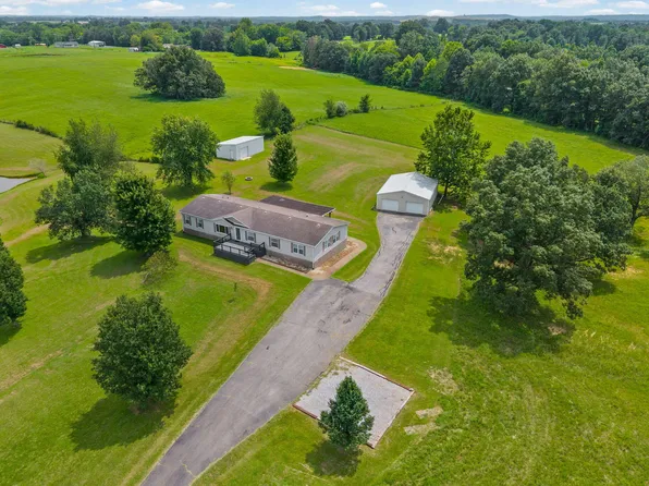 362 J P Hanks Rd, Nortonville, KY 42442
