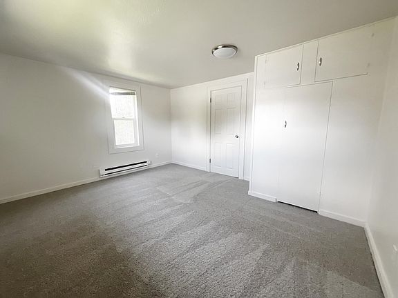 4th image of 406 N Alder Ave