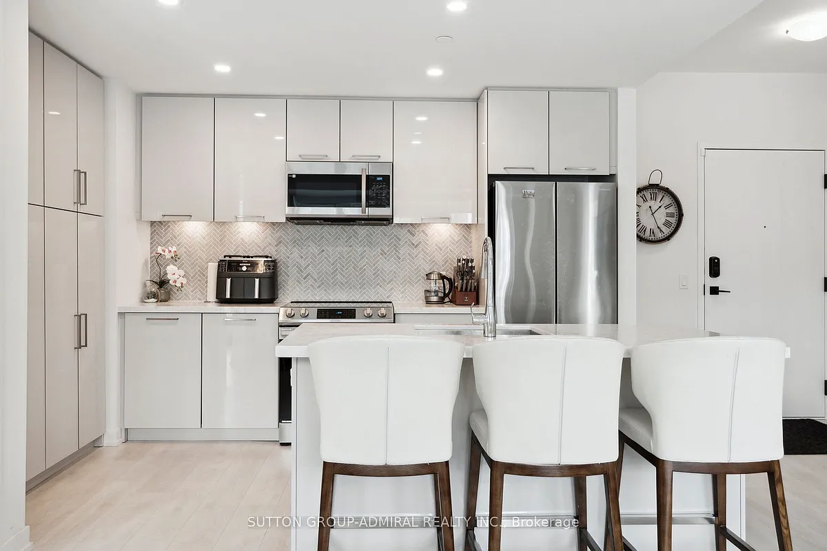 Building Photo - 415 Sea Ray Ave #328