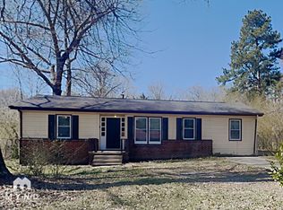 6345 Oakview Ln, Lithia Springs, GA 30122