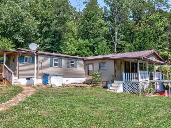 1484 Navigation Point, Goodview, VA 24095