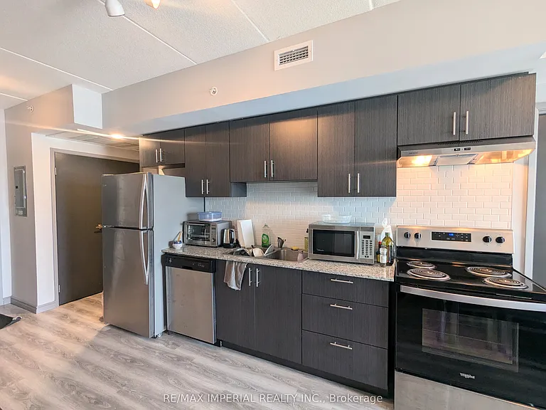 275 Larch St #B-610 — Photo 9