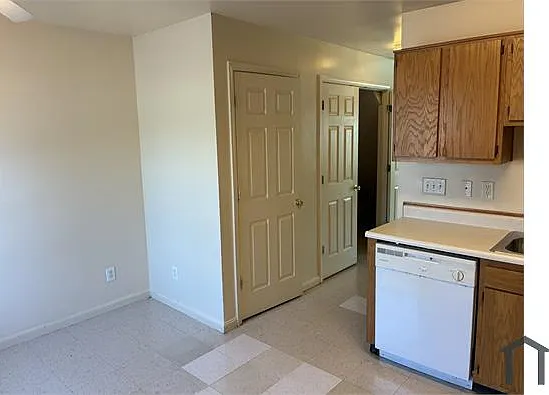 3605 Hillcross Dr — Photo 4