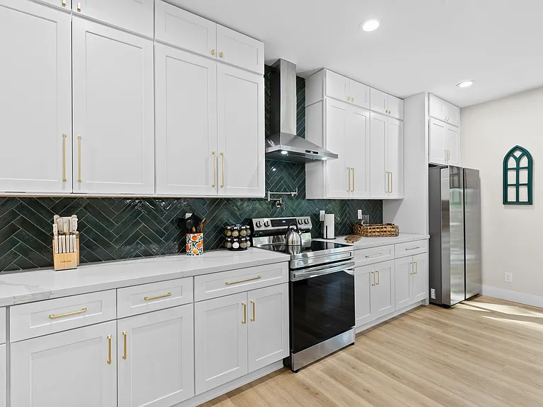 6790 River Rd #1 — Photo 8