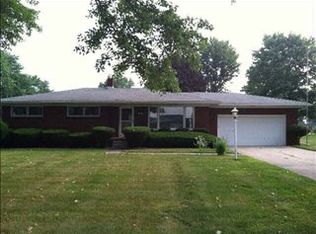 6746 Linden Dr, Monroe, MI 48162