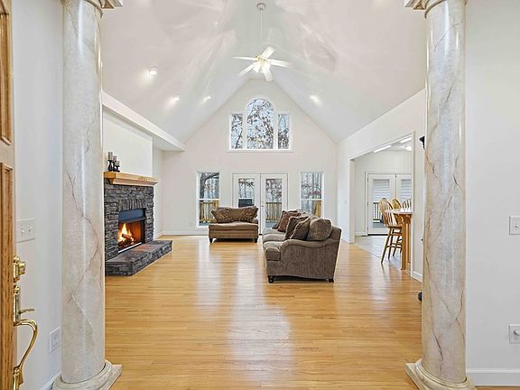 3rd image of 174 White Tail Ridge Rd