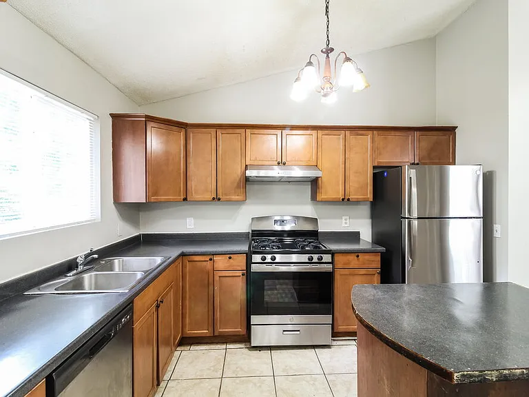 6229 Creekford Ln — Photo 9