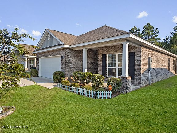 2nd image of 80 Saltmeadow Cir