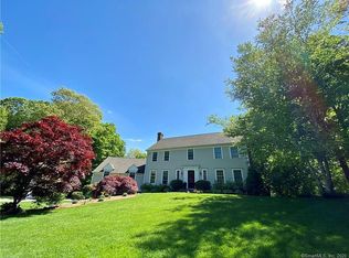 17 Pond Rd, Wilton, CT 06897