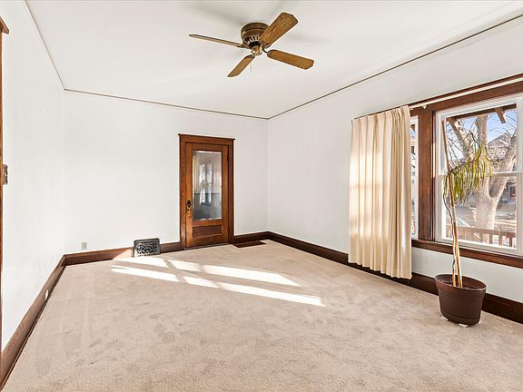 4th image of 3013 N Bartlett Ave
