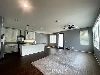 3 bed, 2.5 bath, 1800 sqft, $2,945 — Photo 3