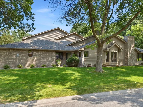 13104 Gemstone Ct, Apple Valley, MN 55124