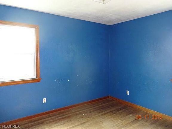 5th image of 3510 Oakdale Ave