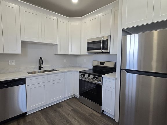 5th image of 3627 Park Blvd #3627
