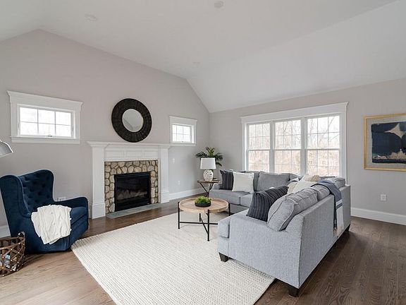 4th image of 4 Carriage House Way Lot 1