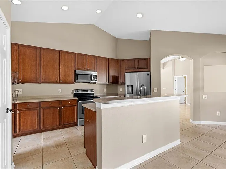 13655 Artesa Bell Dr — Photo 37