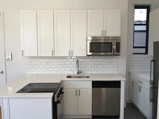 Rented by Sky Management | media 21