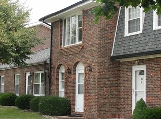 1900 S 2nd Ave APT 9, Morton, IL 61550