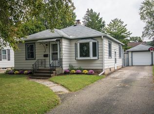 81 N Greenfield Ave, Waukesha, WI 53186