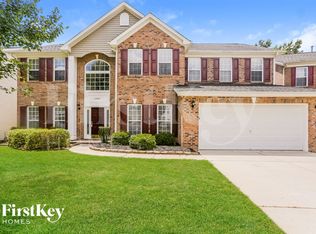 10826 Dapple Grey Ln, Charlotte, NC 28213