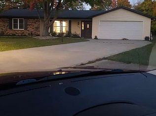3323 Rosebay Ct, Fort Wayne, IN 46835