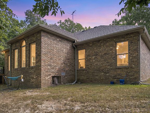 4th image of 1461 Equestrian Road