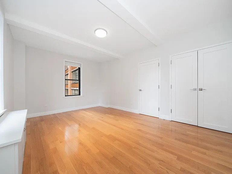 400 E 58th St #6EN — Photo 7