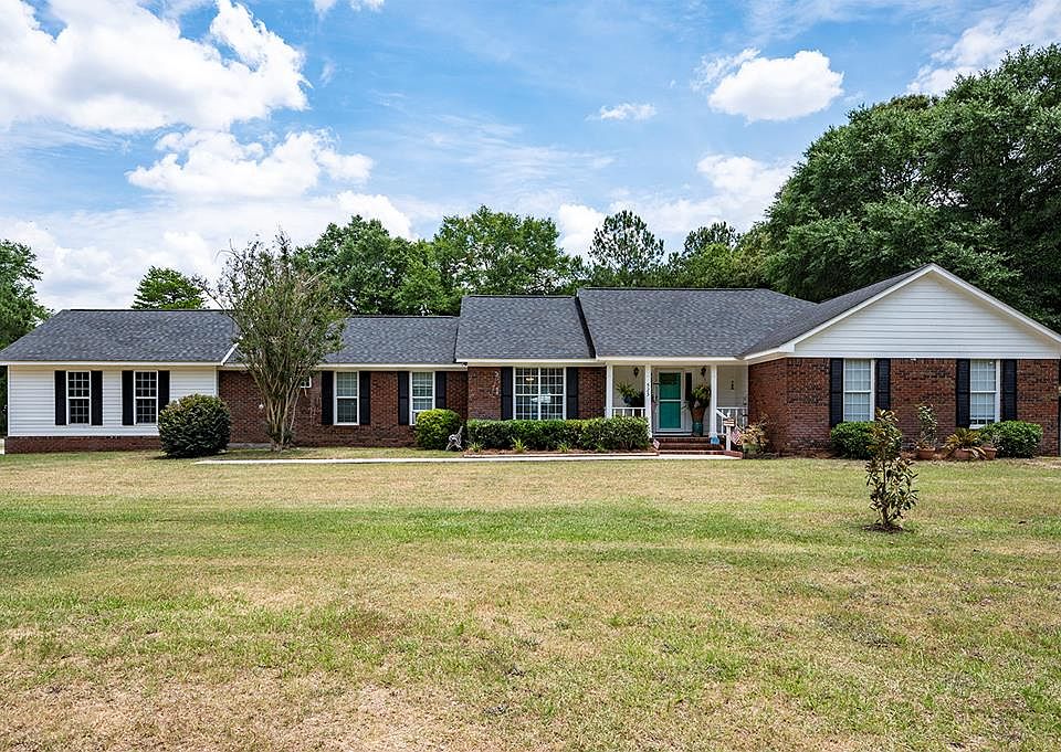 1st image of 523 Creekside Dr