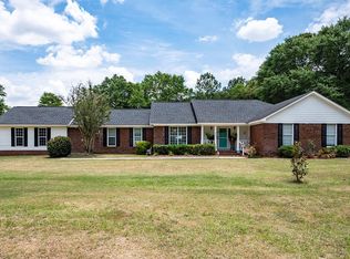 523 Creekside Dr, Leesburg, GA 31763