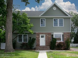 15 Bradley Dr, Edison, NJ 08817