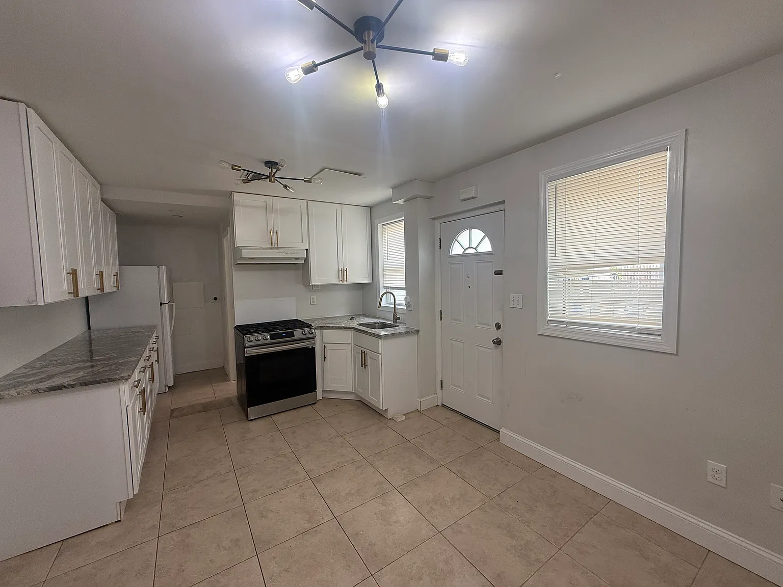2 bed, $1,775 — Photo 3