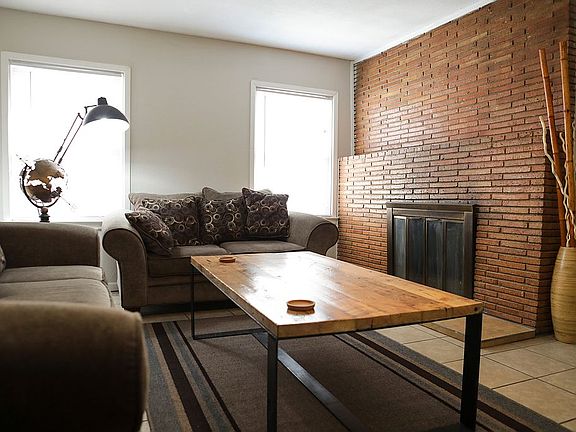 3rd image of 1404 N Lauderdale Ave