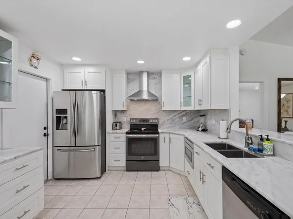 14122 Citrus Dr, Loxahatchee, FL 33470