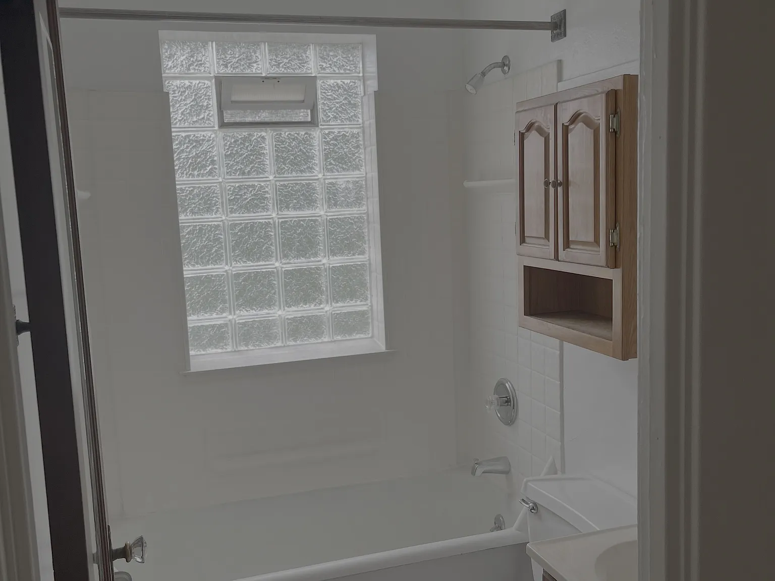2 bed, 700 sqft, $1,150 — Photo 3