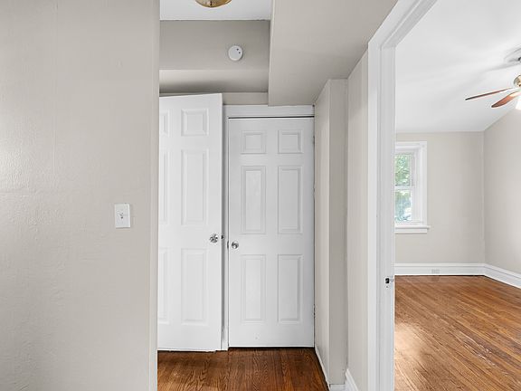 5th image of 6927 Raymond Ave
