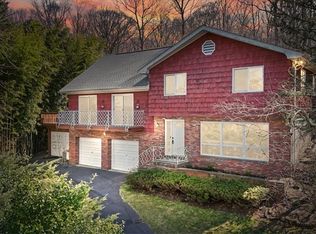 716 Linda Ave, Thornwood, NY 10594