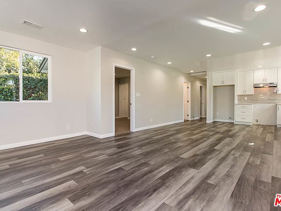 3rd image of 12577 Bradley Ave
