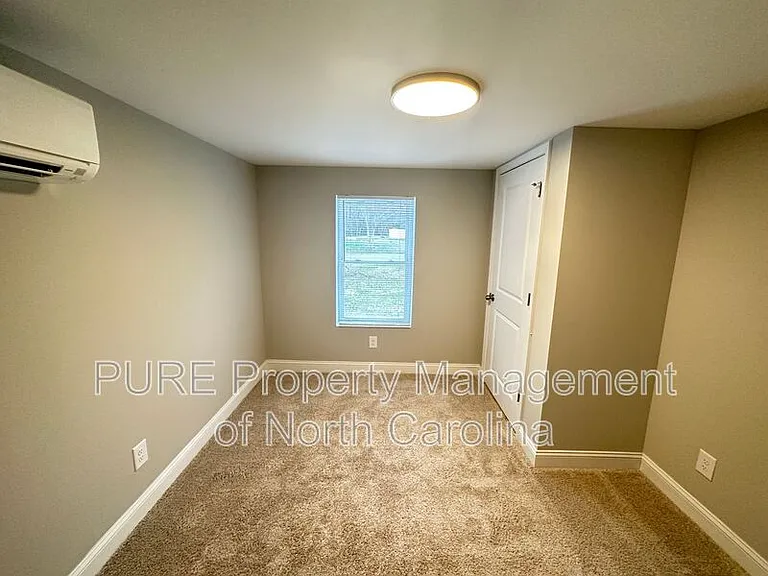 3345 E Ridge Rd — Photo 15