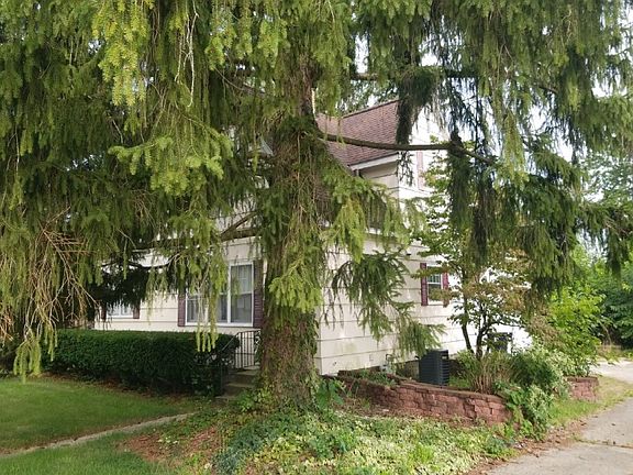2nd image of 1001 E Eckman St