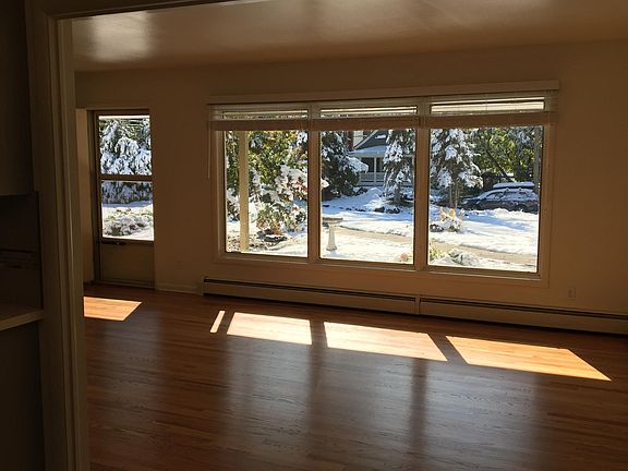 Beautiful living room view to yard