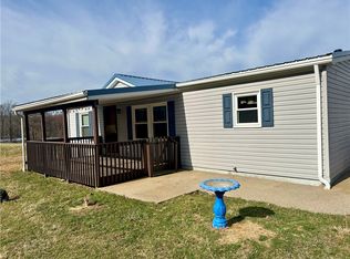 102 Candice St, Hopwood, PA 15445