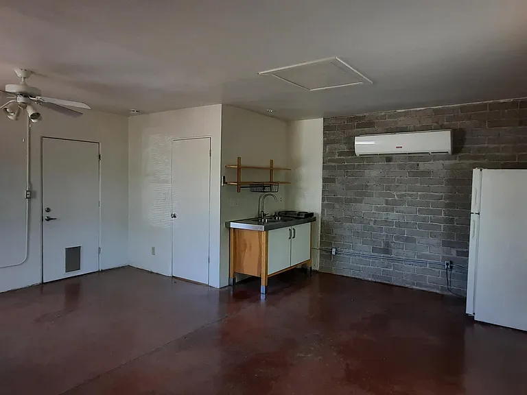 1401 E Hubbell St — Photo 6