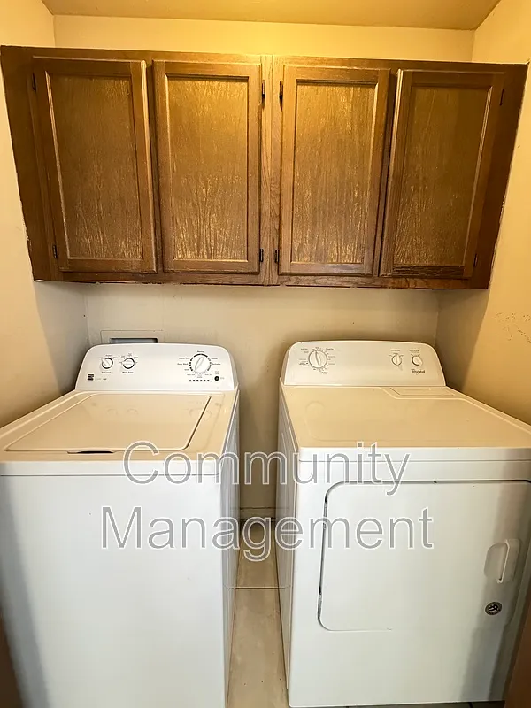 3 bed, 2.0 bath, 1433 sqft, $1,095 — Photo 4