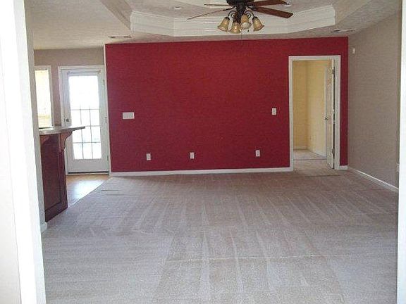 5th image of 63 Redwood Dr