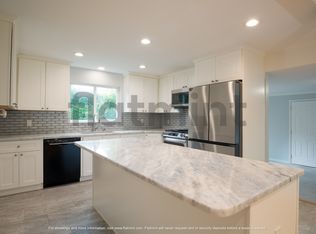 7037 NE 137th St, Kirkland, WA 98034