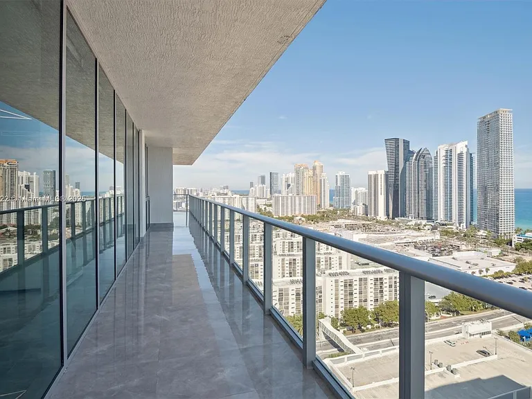 330 Sunny Isles Blvd #5-UPH04 — Photo 47